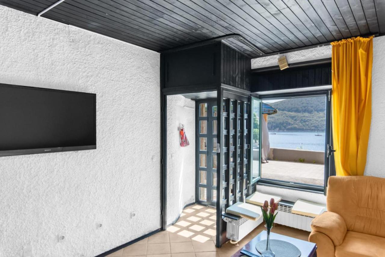 Apartmani Ella Rabac Exterior photo