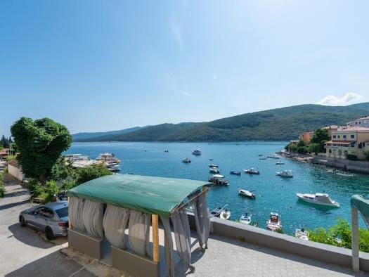 Apartmani Ella Rabac Exterior photo