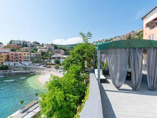 Apartmani Ella Rabac Exterior photo