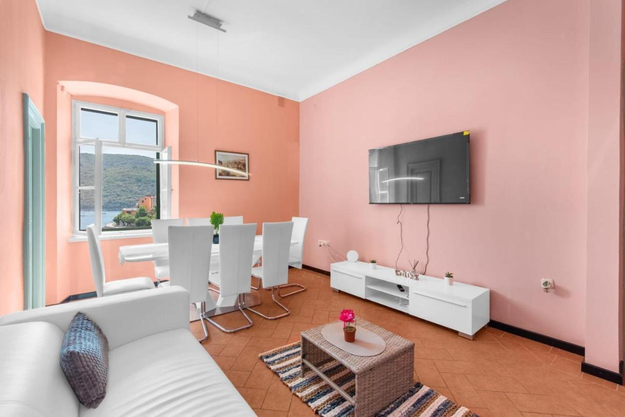 Apartmani Ella Rabac Exterior photo