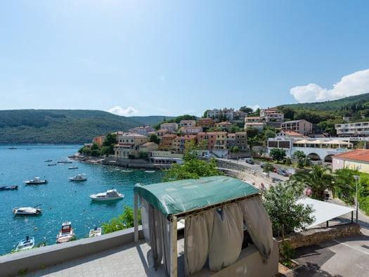 Apartmani Ella Rabac Exterior photo
